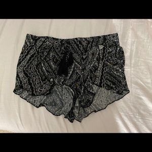 PacSun Flowy Patterned Shorts